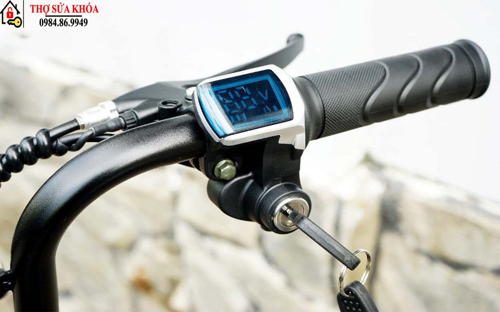 Làm ổ khóa xe điện