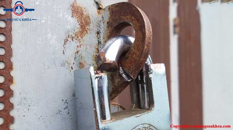 ổ khóa kém chất lượng