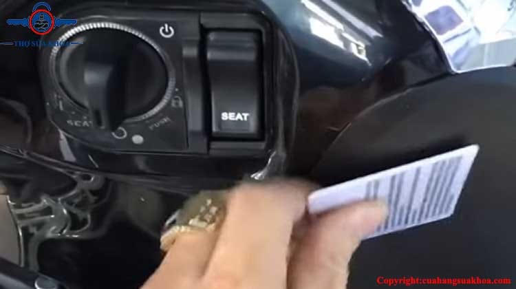 Mở khóa xe khi mất chìa