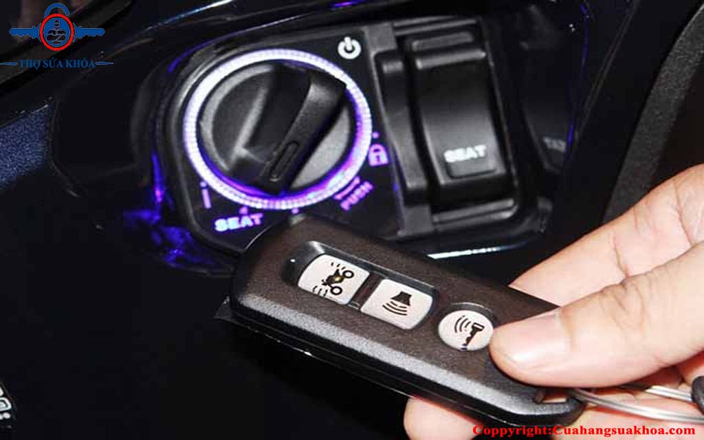 Cụm khóa Smartkey và Remote của xe SH