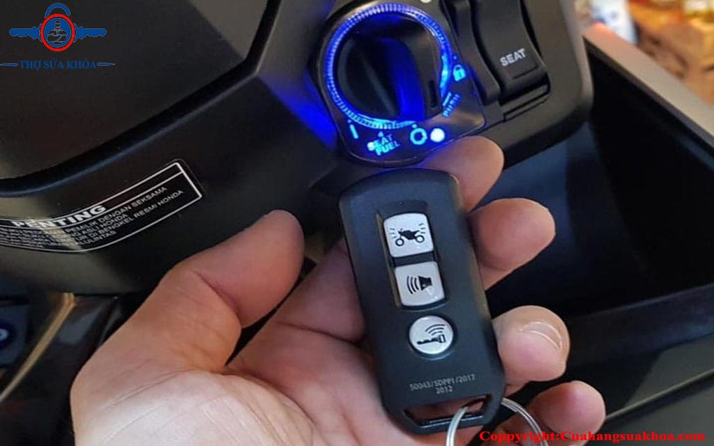 Cách mở khóa xe SH bằng mã vạch khi mất remote