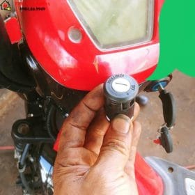 thay ổ khóa xe đạp điện