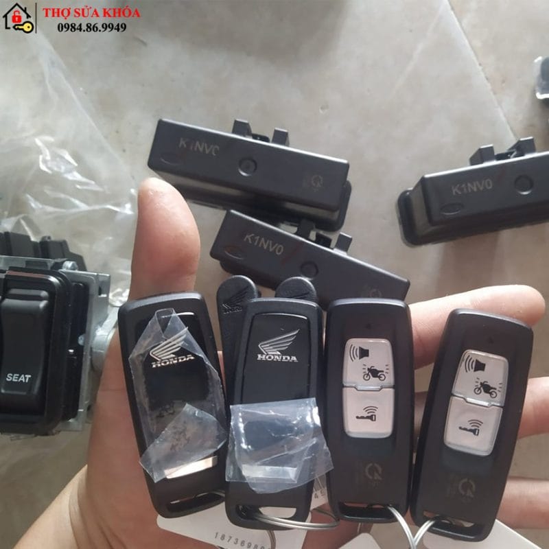 làm chìa khóa smartkey xe sh