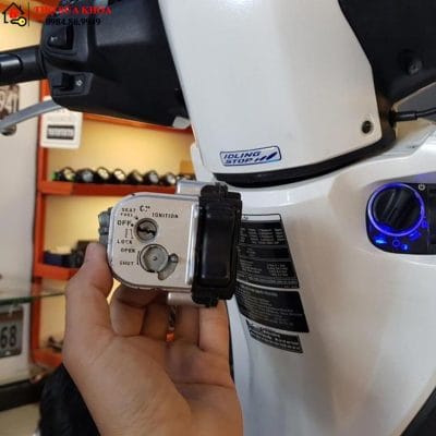 Lắp khóa chống trộm Xe SH mode