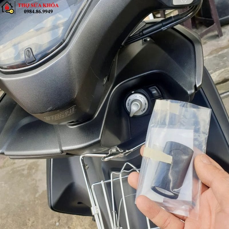 Cách mở Xe Grande khi mất chìa khóa