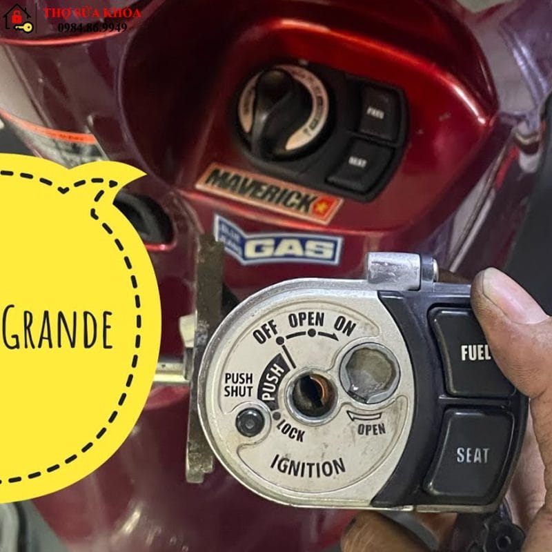 Thay ổ khóa Xe Grande bao nhiêu tiền