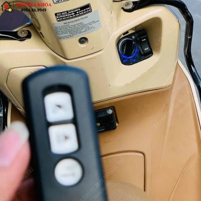 sử dụng chìa khóa Xe Honda