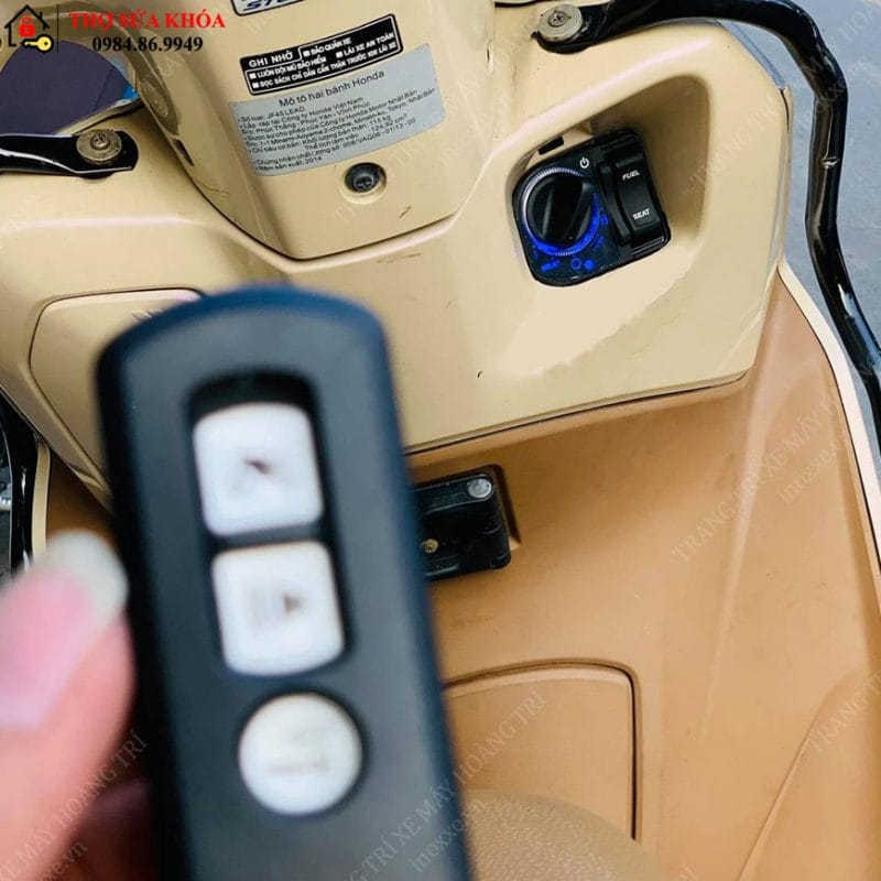 sử dụng chìa khóa Xe Honda