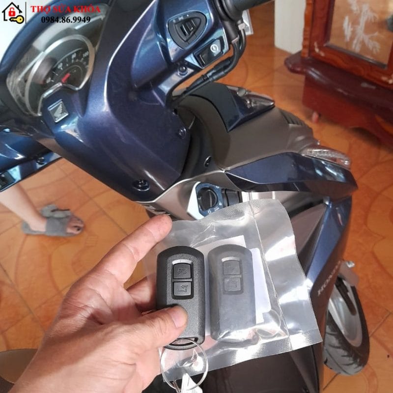 Cách làm thêm chìa khóa Smartkey Honda