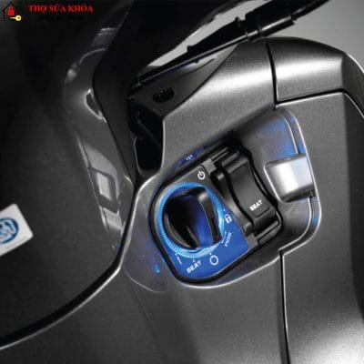 Cách mở Xe Honda khi chìa khóa hết pin
