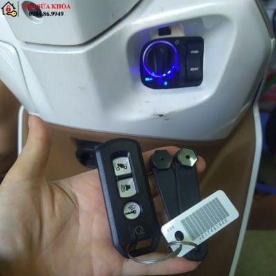 cách mở khóa xe lead bằng mã vạch id smartkey