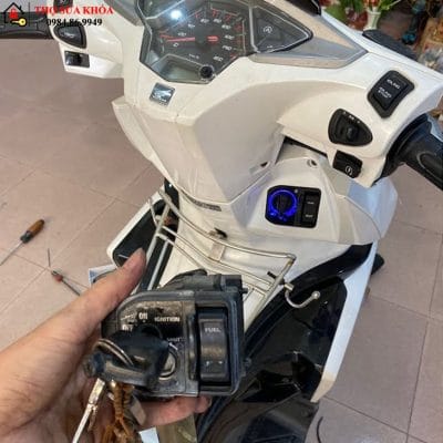 Thay ổ khóa xe airblade bao nhiêu tiền
