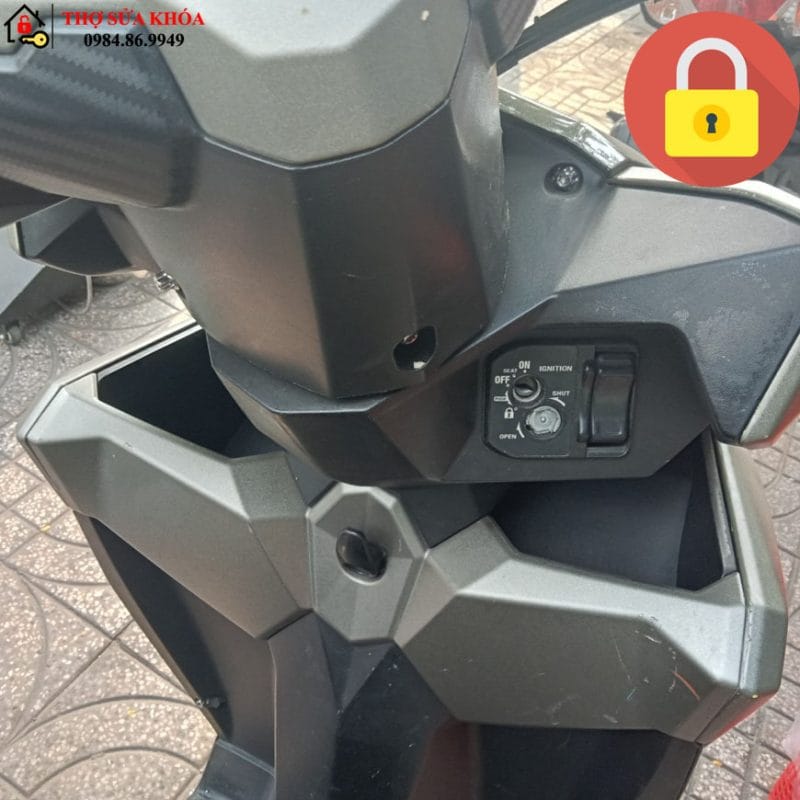 Cách mở khóa cổ Xe Vario