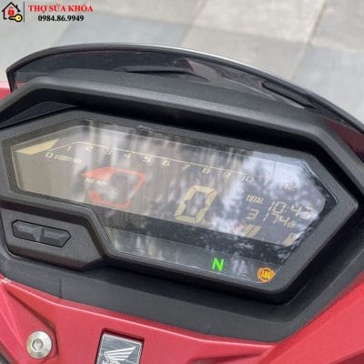 Cách mở Xe Winner khi mất chìa khóa