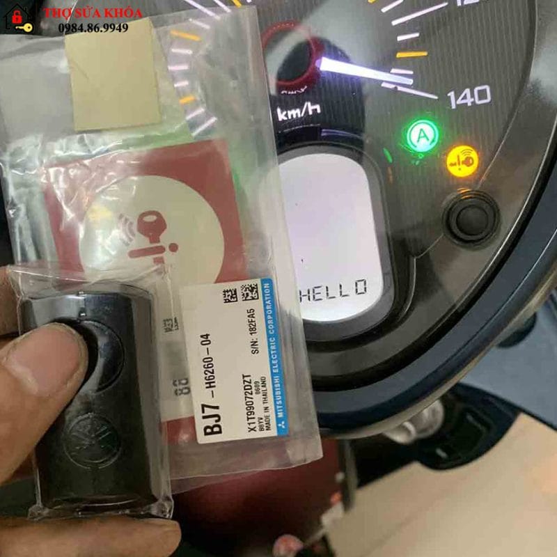 Smartkey Xe Yamaha nhấp nháy đèn vàng